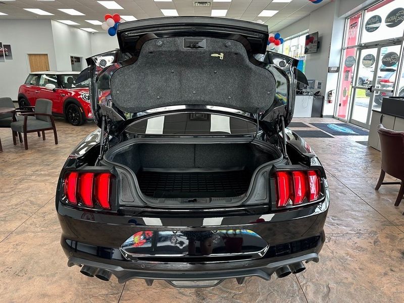2021 Ford Mustang GTImage 16