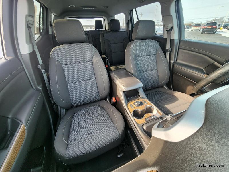 Used 2023 GMC Acadia SLE