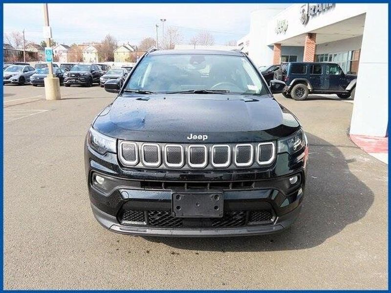 2022 Jeep Compass Latitude LuxImage 2