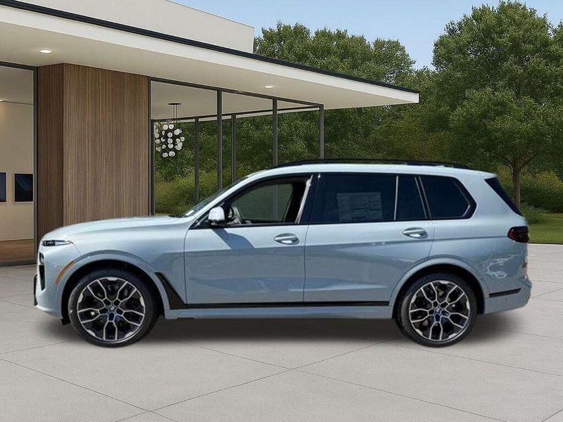 New 2026 BMW X7 xDrive40iImage 13