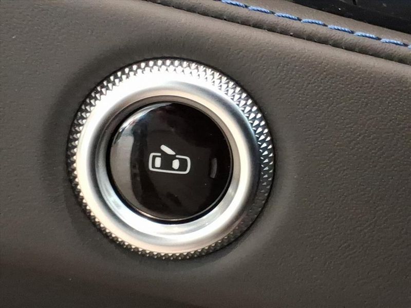 New 2026 Maserati Grecale ModenaImage 24