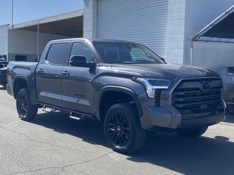 2025 Toyota Tundra LimitedImage 2
