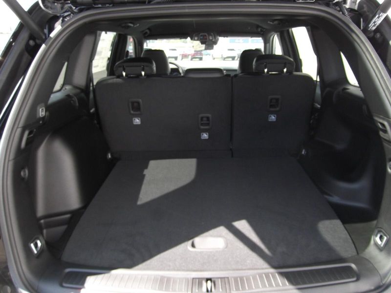 2025 Jeep Grand Cherokee Limited photo 5