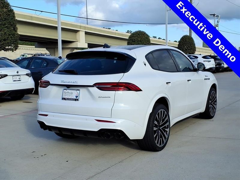 New 2025 Maserati Grecale ModenaImage 7