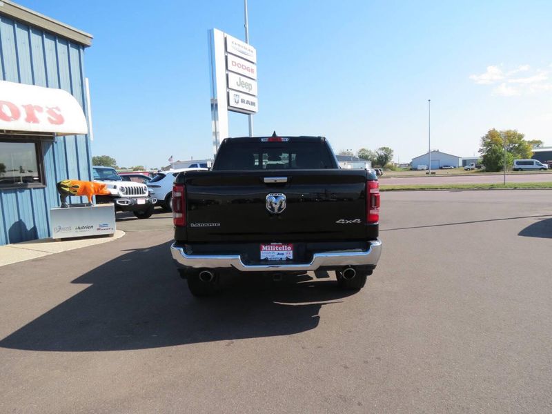 2020 RAM 1500 Laramie 4x4 4dr Crew Cab 5.6 ft. SB PickupImage 7