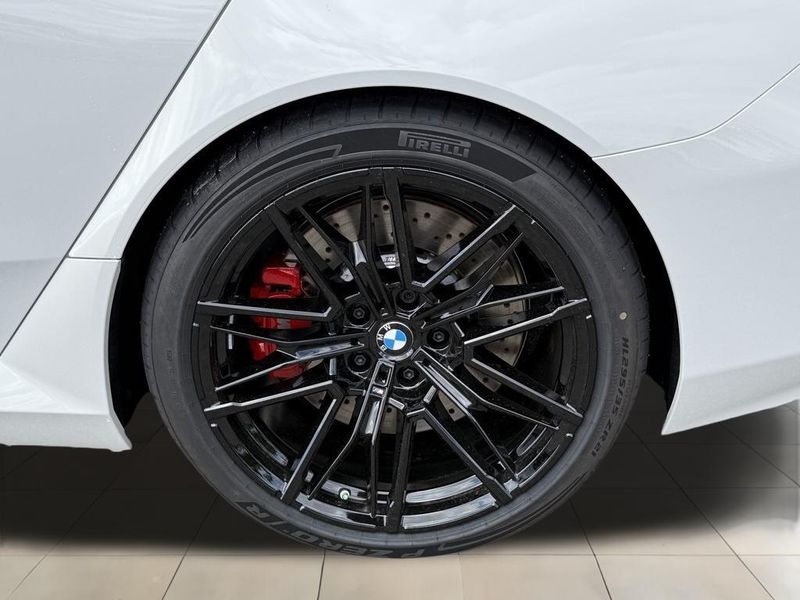 2025 BMW M5 BaseImage 16