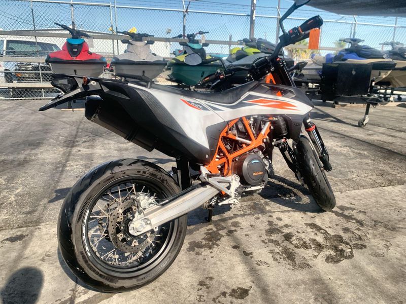 Used 2020 KTM SMC 690 R Image 17