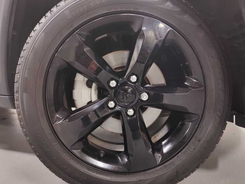 Used 2024 Jeep Grand Cherokee Limited Black 4X4 w/SunroofImage 15