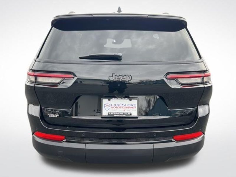2025 Jeep Grand Cherokee L Altitude X 4x4