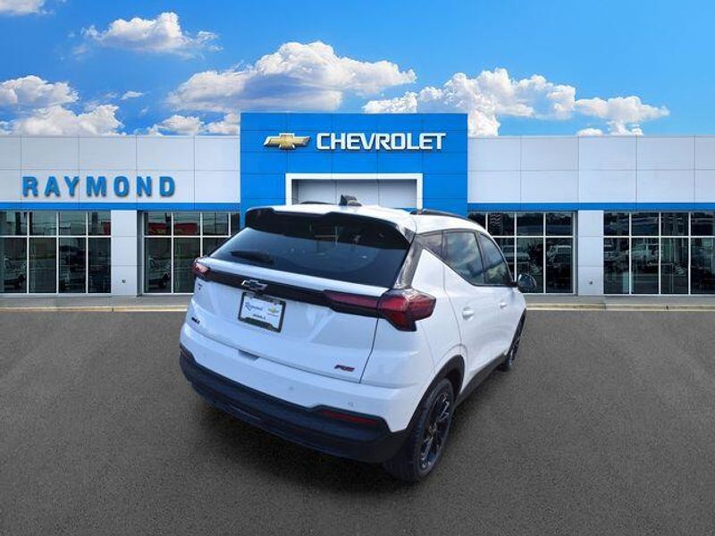 New 2027 Chevrolet Bolt EV RSImage 4