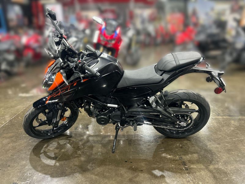 New 2026 KTM 250 DUKE Image 18