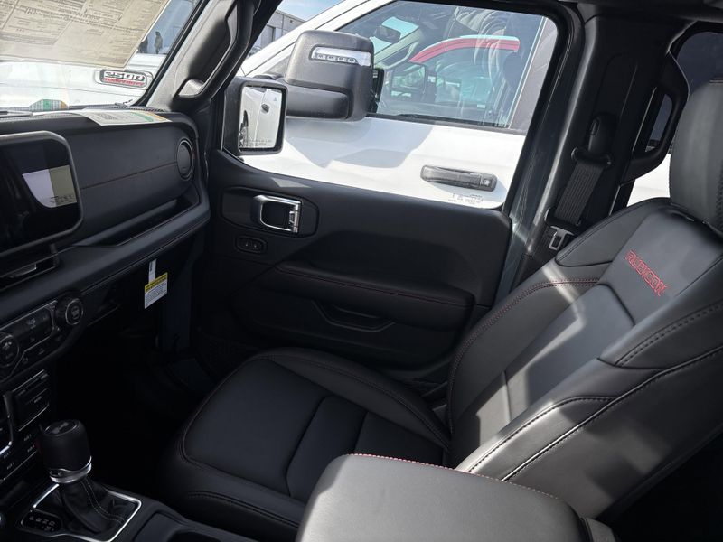 New 2026 Jeep Wrangler 4-door Rubicon XImage 15