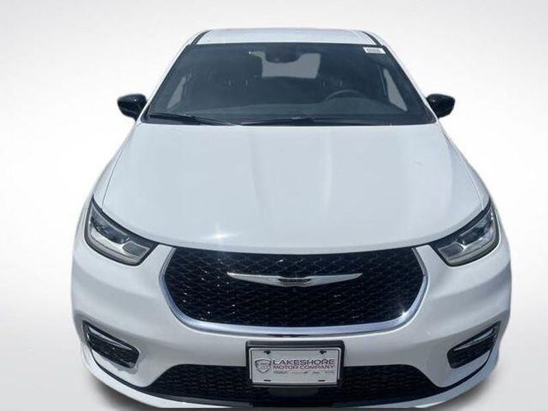 2025 Chrysler Pacifica Select2025 Chrysler Pacifica Select