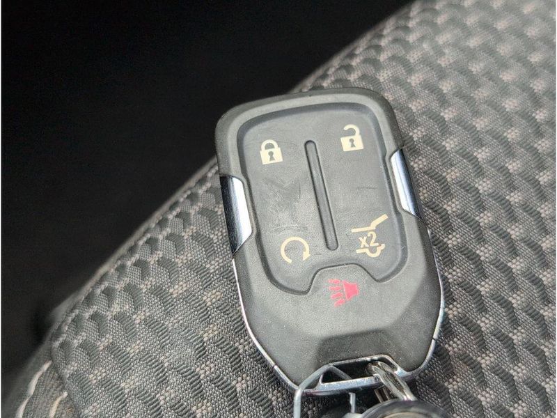 Used 2024 GMC Terrain SLEImage 20