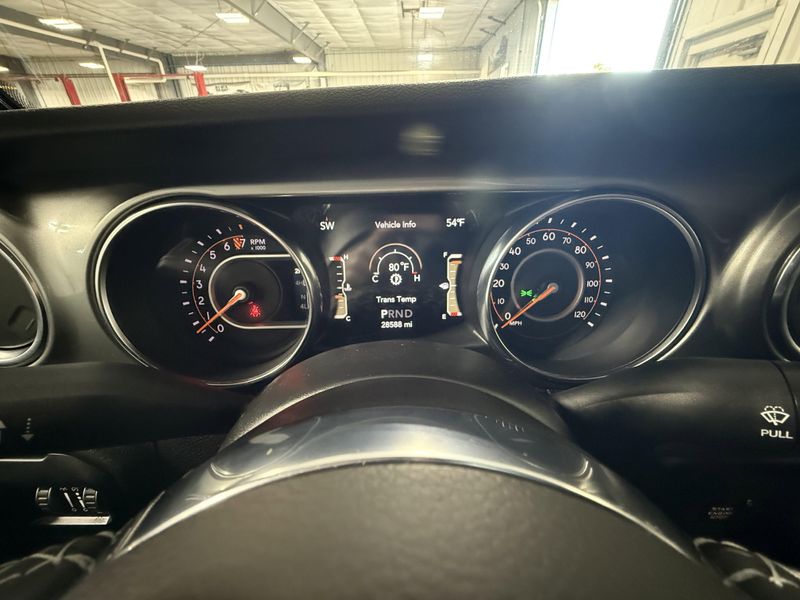 Used 2020 Jeep Gladiator OverlandImage 33