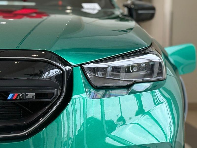 New 2026 BMW M5 BaseImage 10