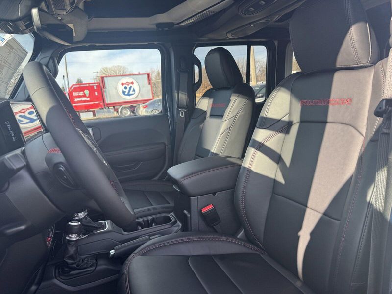 2025 Jeep Wrangler RubiconImage 9