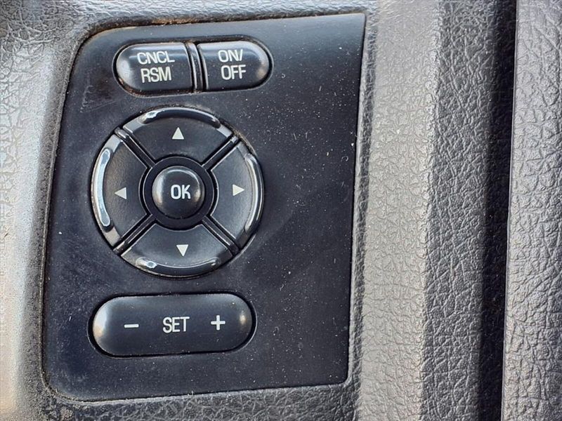 2016 Ford F-250 XLT photo 16