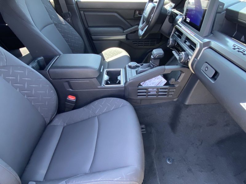 New 2025 Toyota Tacoma SR5Image 10