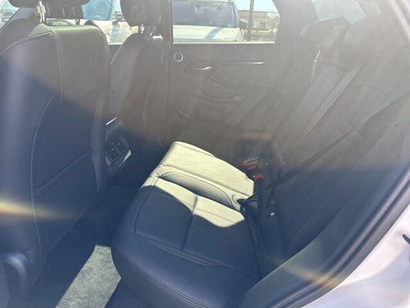Used 2025 Land Rover Range Rover Evoque Dynamic SE