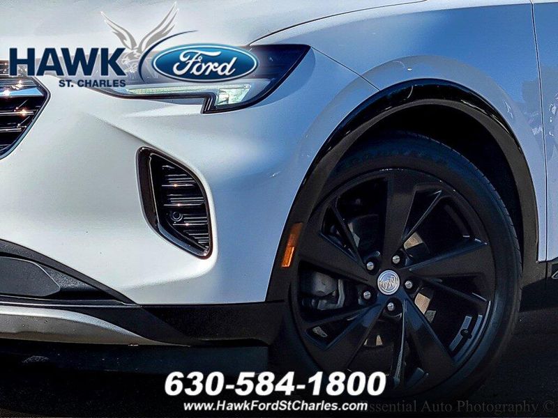 2021 Buick Envision Essence photo 2