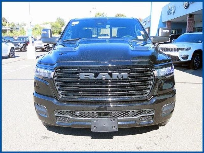 2025 RAM 1500 LaramieImage 3