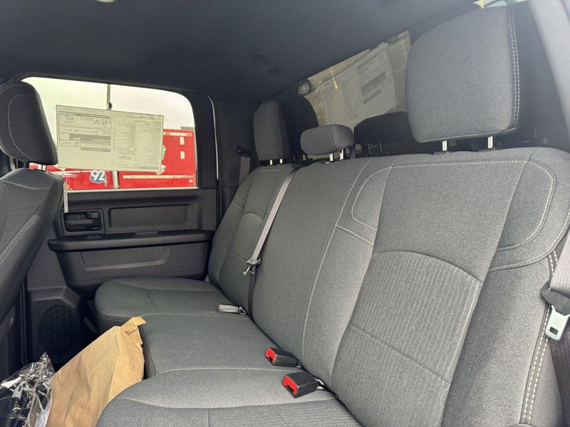 2024 RAM 3500 Chassis Cab TradesmanImage 11