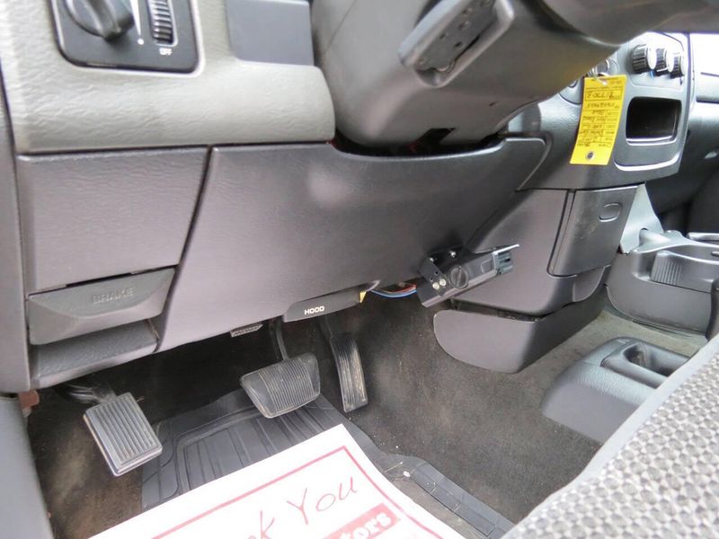 Used 2005 Dodge Ram 2500 SLT 4dr Quad Cab 4WD SBImage 11