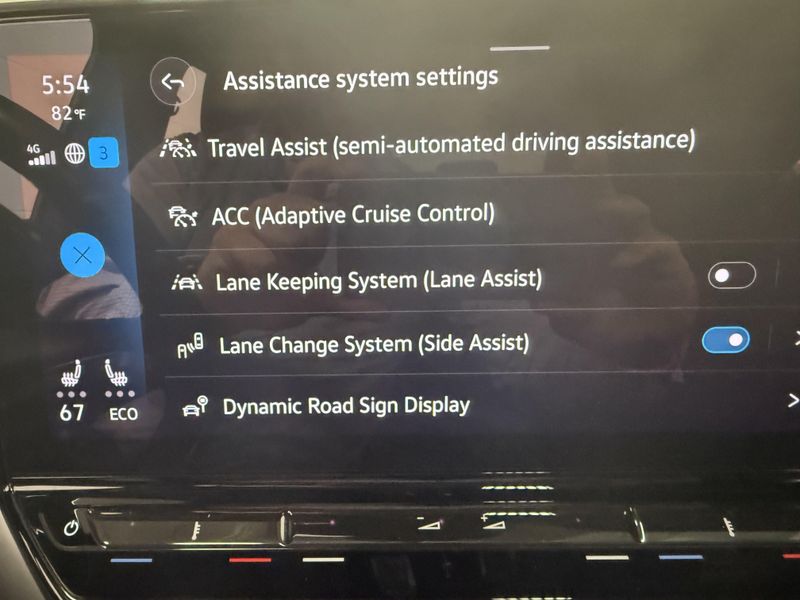 Used 2023 Volkswagen ID.4 S w/Glass RoofImage 8
