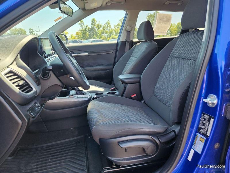 Used 2023 Kia Seltos LX