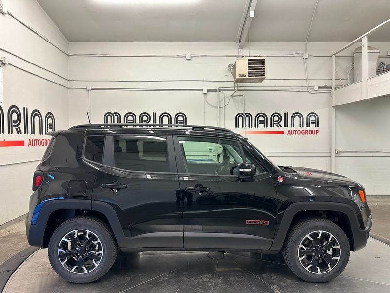 2023 Jeep Renegade Trailhawk 4x4 in a Black Clear Coat exterior color and Blackinterior. Marina Chrysler Dodge Jeep RAM (855) 616-8084 marinadodgeny.com 