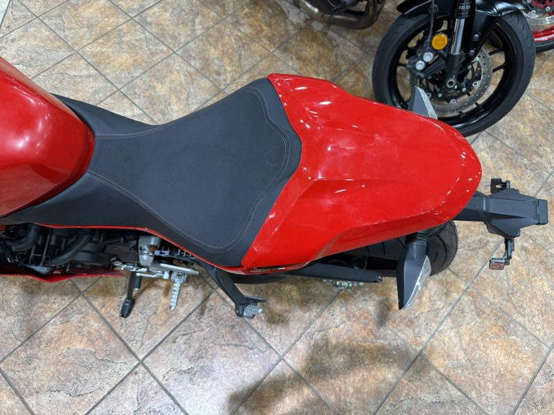 2020 Ducati SUPERSPORT S Image 8