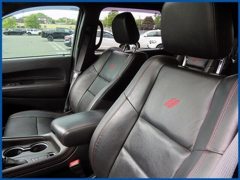 2022 Dodge Durango R/T photo 12