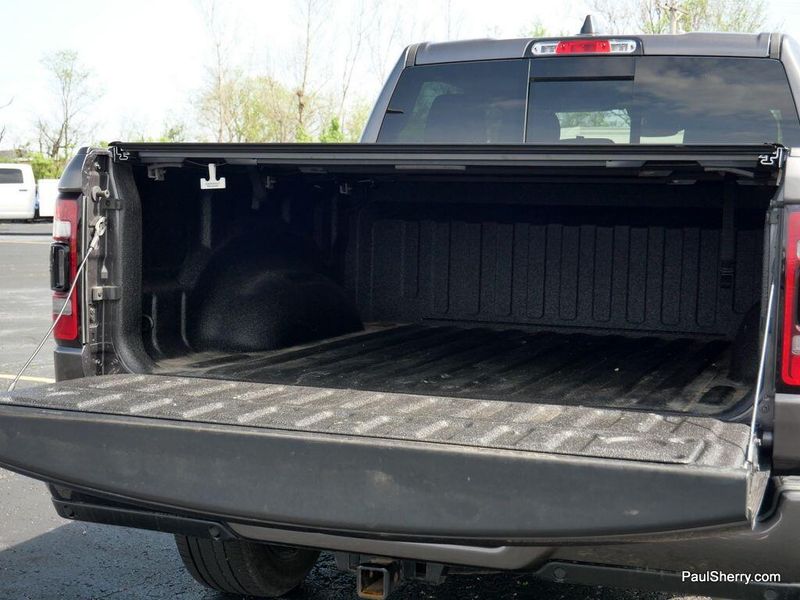 2023 RAM 1500 Big Horn NightImage 10