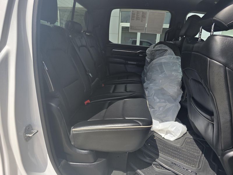 Used 2022 RAM 1500 LimitedImage 15