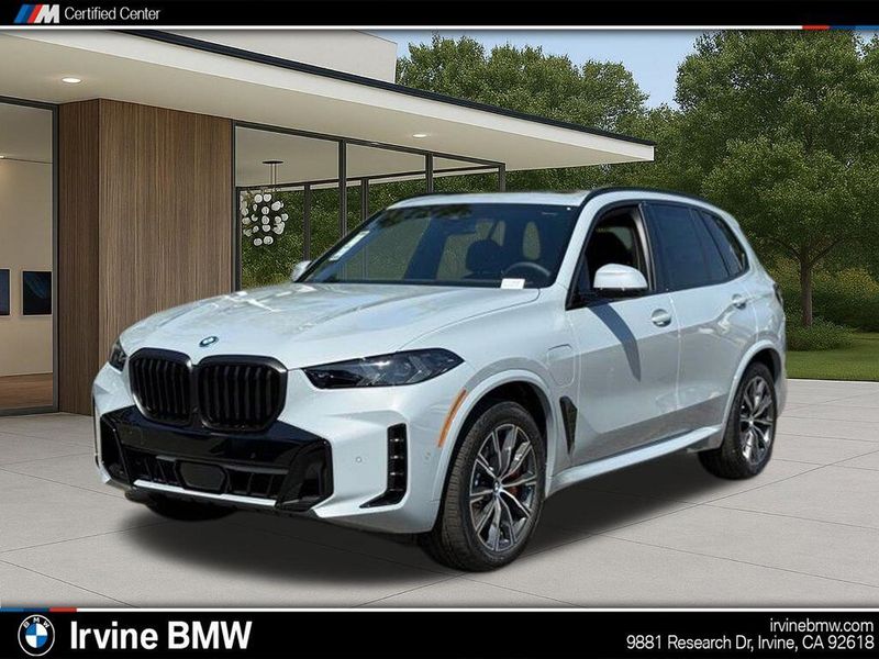 New 2026 BMW X5 xDrive50eImage 1