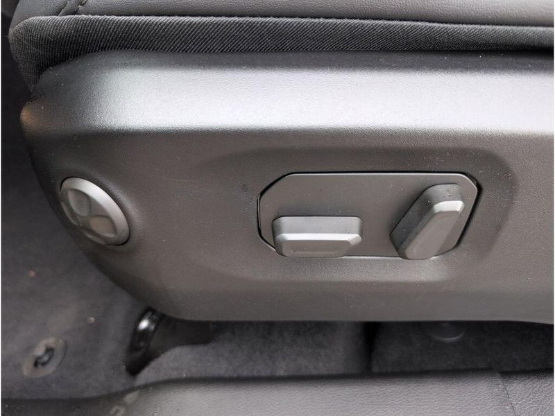 New 2025 Jeep Wrangler 4-door RubiconImage 11