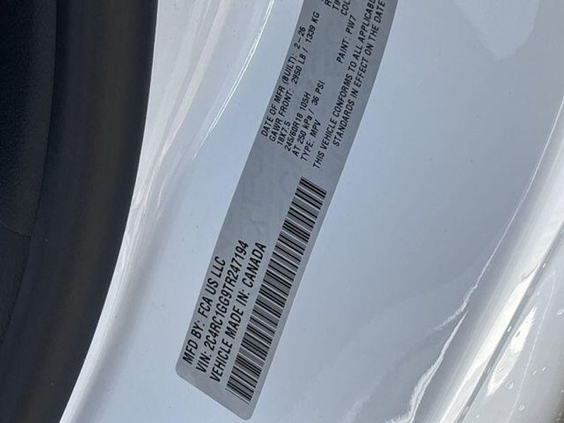 New 2026 Chrysler Pacifica LimitedImage 21