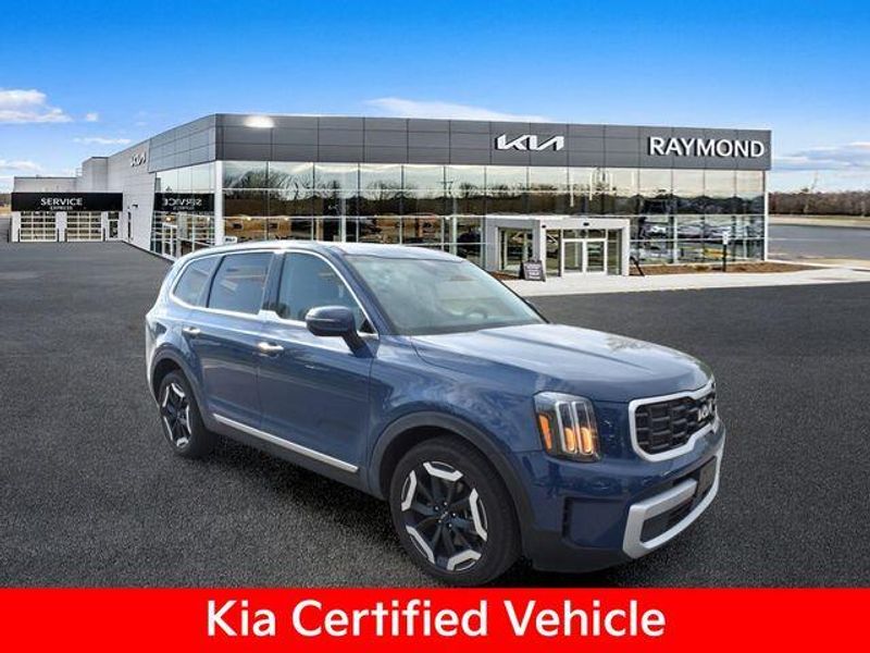 Used 2024 Kia Telluride SImage 1
