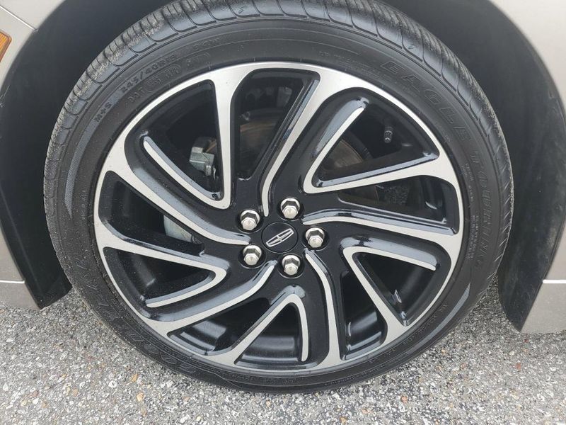 2020 Lincoln MKZ Reserve in a BROWN exterior color. Johnson Dodge 601-693-6343 pixelmotiondemo.com 