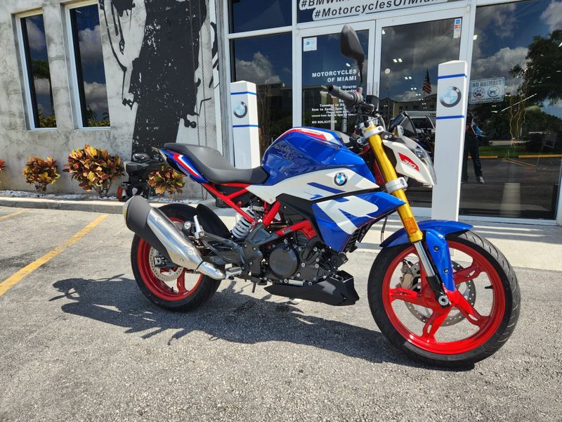 2024 BMW G 310 R Image 10