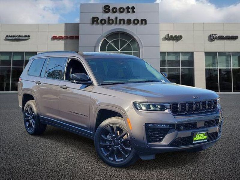 New 2026 Jeep Grand Cherokee L Limited Reserve 4x4