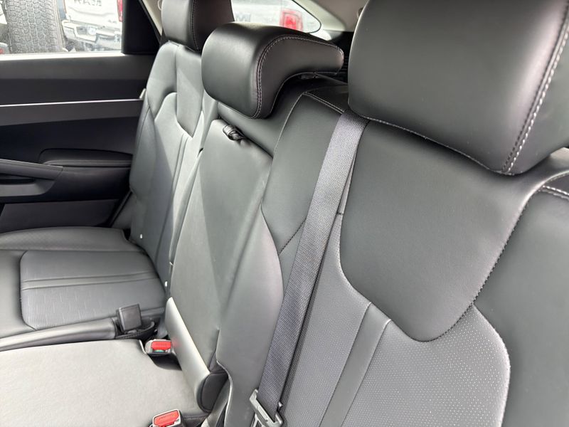 Used 2024 Kia Sorento SImage 18