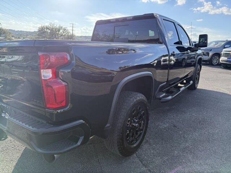 2024 Chevrolet Silverado 2500HD LT photo 12