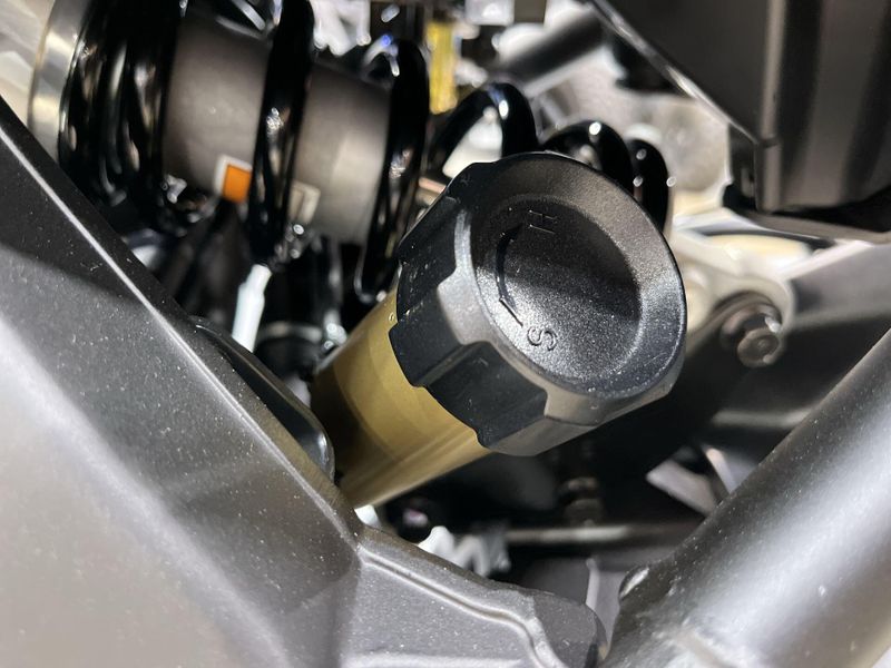 New 2026 Yamaha XSR900 Image 19