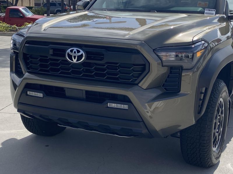 2025 Toyota Tacoma TRD Off RoadImage 7