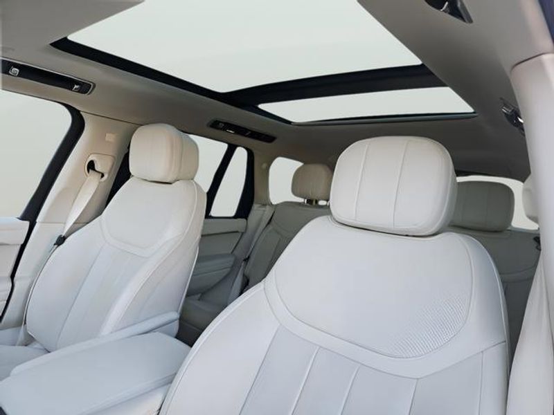 Used 2023 Land Rover Range Rover SE