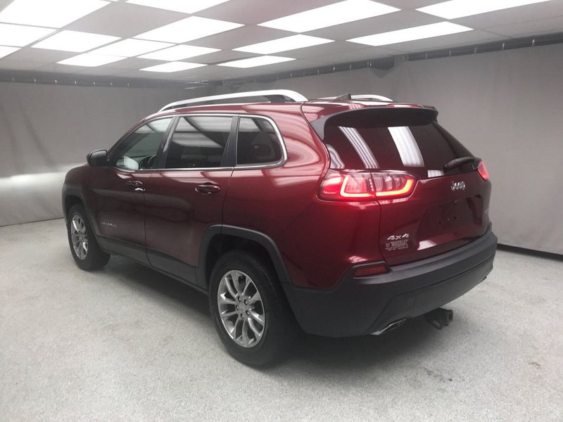 Used 2019 Jeep Cherokee Latitude PlusImage 10