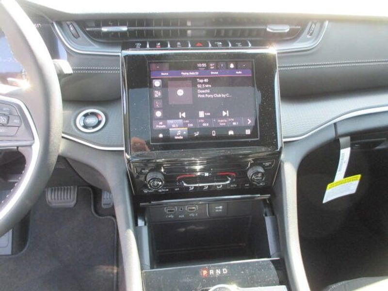 2025 Jeep Grand Cherokee Laredo X 4x4Image 22
