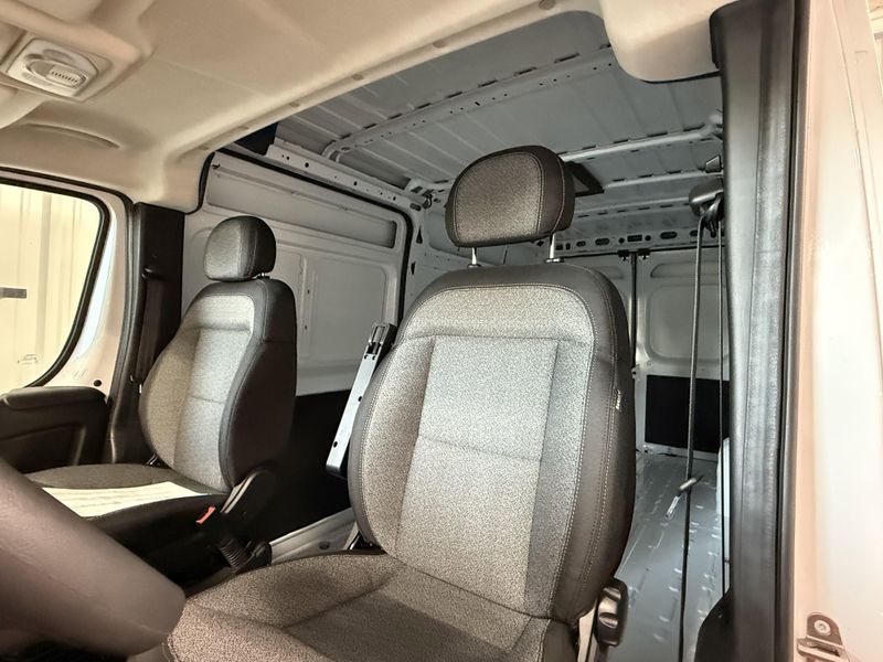 New 2026 RAM Promaster 2500 Tradesman Cargo Van High Roof 159